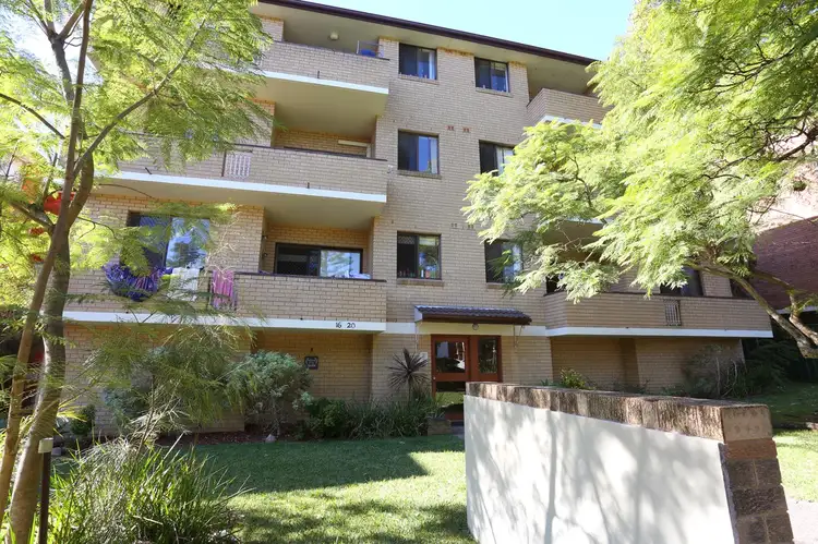 11/16 High Street, Carlton NSW 2218
