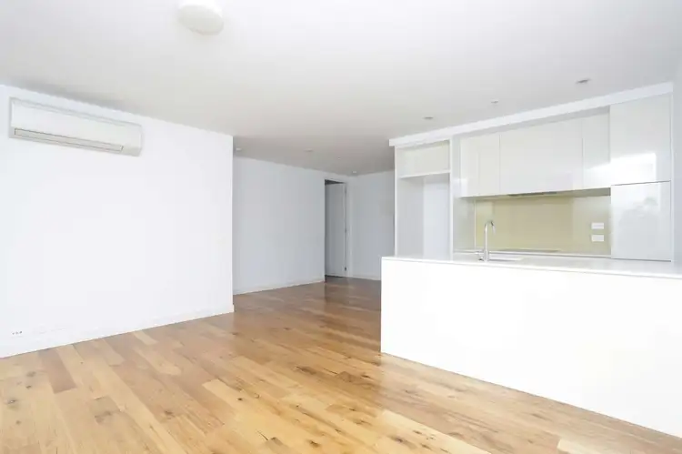 329/70 Nott Street, Port Melbourne VIC 3207