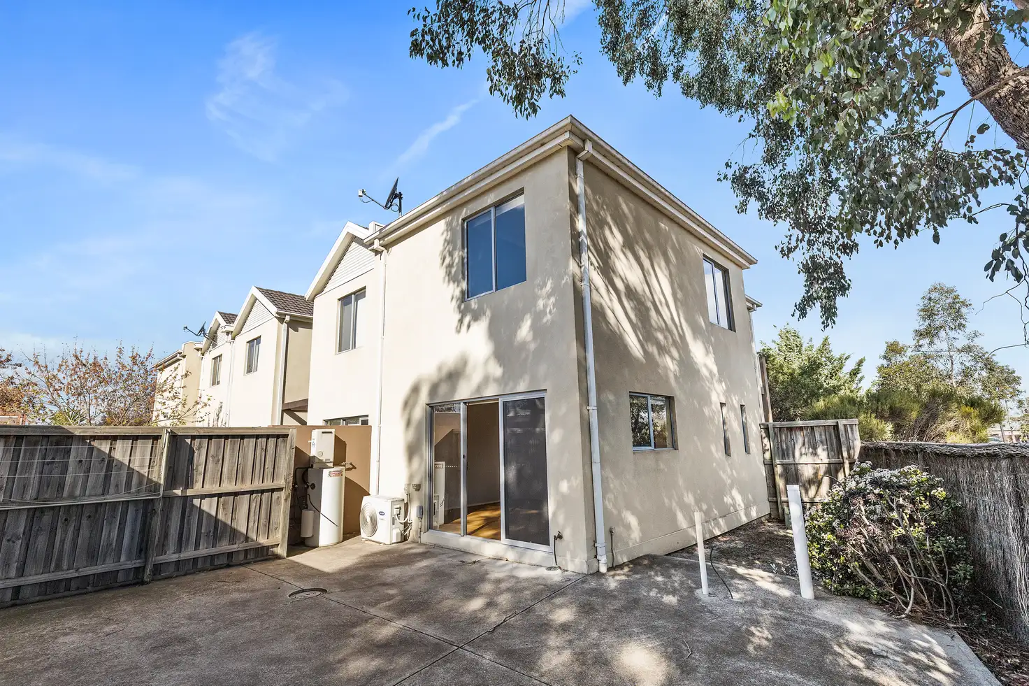 Main view of Homely house listing, 5 Kai Close, Caroline Springs VIC 3023