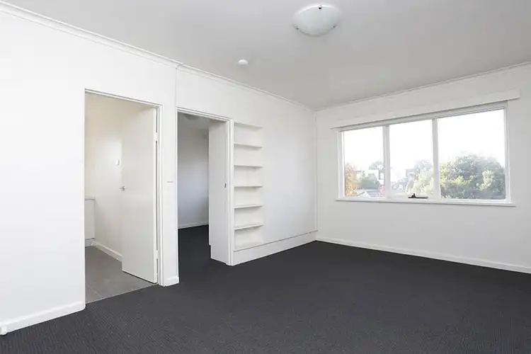 Third view of Homely apartment listing, 6/8 Shirley Grove, St Kilda East VIC 3183