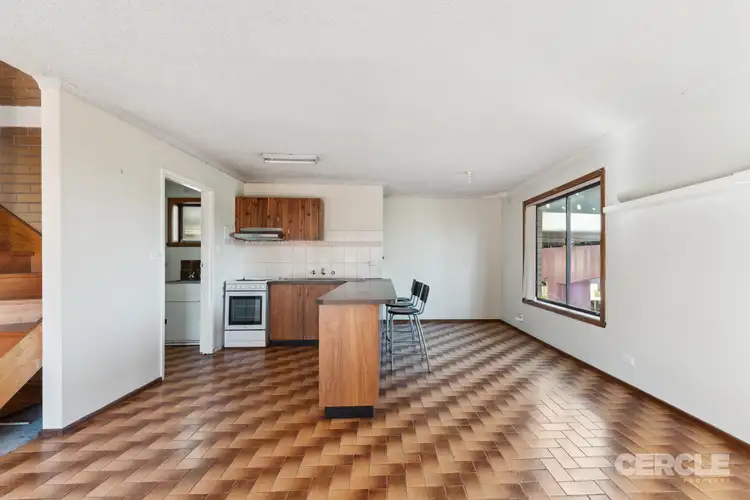 Fifth view of Homely unit listing, 4/70 Loch Street, Coburg VIC 3058