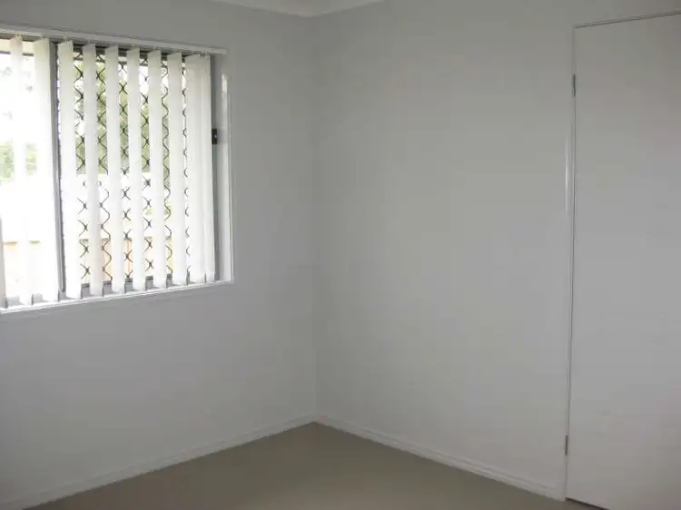 Third view of Homely semi-detached listing, 1/39 Winlock Circuit, Warner QLD 4500
