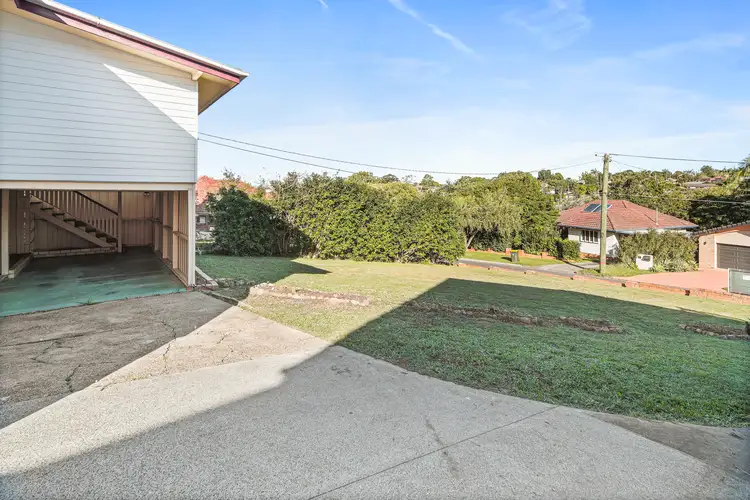 7 Quill Street, Stafford Heights QLD 4053