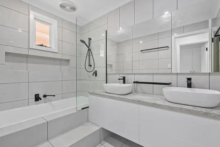 Fifth view of Homely house listing, 21 Cunningham Drive, Endeavour Hills VIC 3802