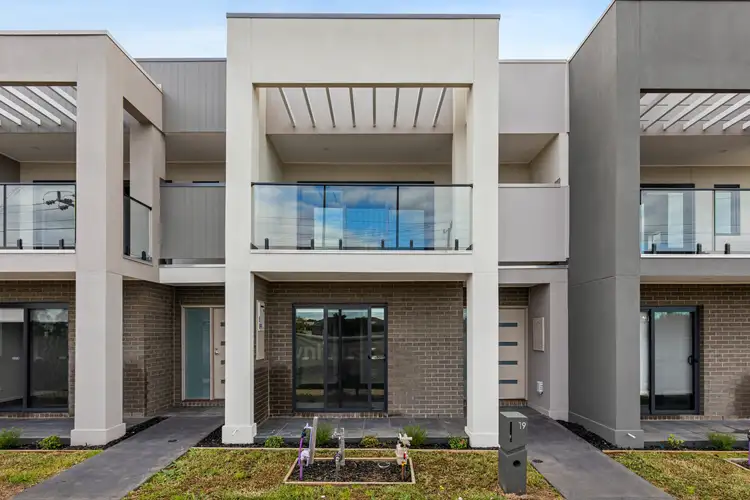 19 Abroma Walk, Tarneit VIC 3029