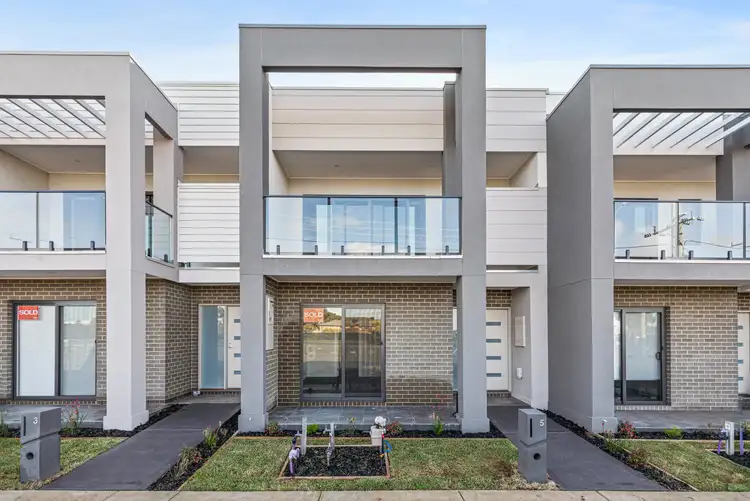 5 Abroma Walk, Tarneit VIC 3029