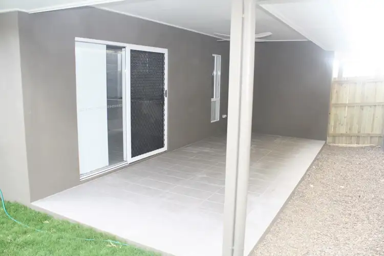 1/5 Bladensburg Street, South Ripley QLD 4306