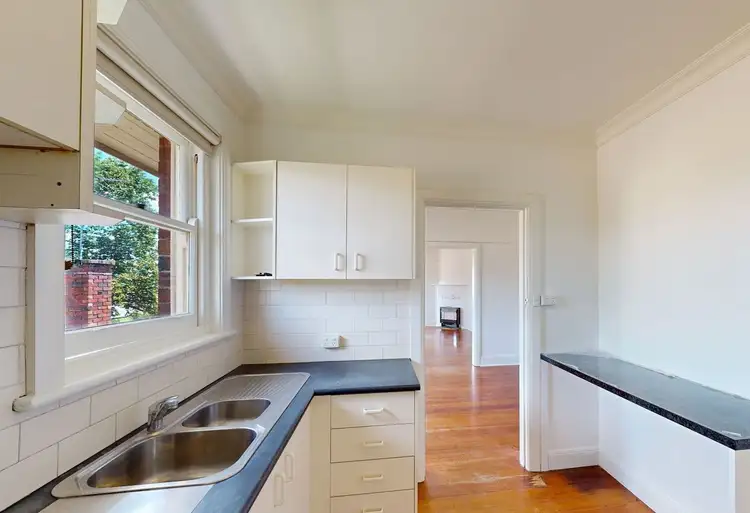 Second view of Homely unit listing, 2/8 Edlington Street, Hawthorn VIC 3122