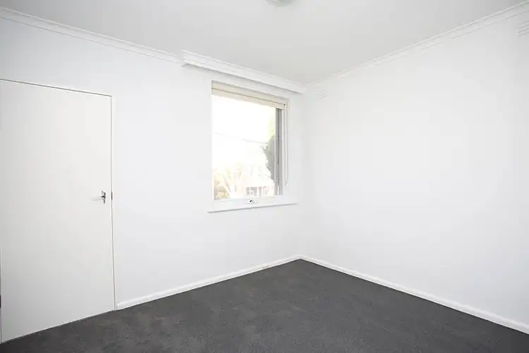 Second view of Homely apartment listing, 6/6 Beach Avenue, Elwood VIC 3184