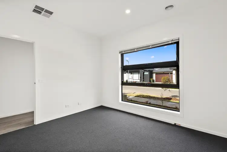 Second view of Homely house listing, 5 Noir Road, Wollert VIC 3750