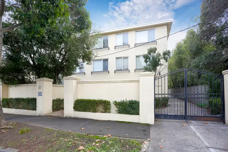 Main view of Homely apartment listing, 3/87 Denham Street, Hawthorn VIC 3122