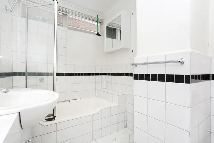 Second view of Homely apartment listing, 3/87 Denham Street, Hawthorn VIC 3122