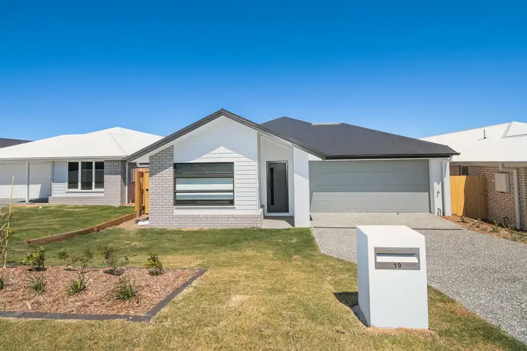 19 Pomax Street, Yamanto QLD 4305