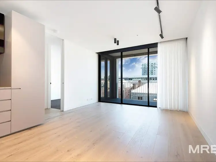 203/5 John Street, South Melbourne VIC 3205