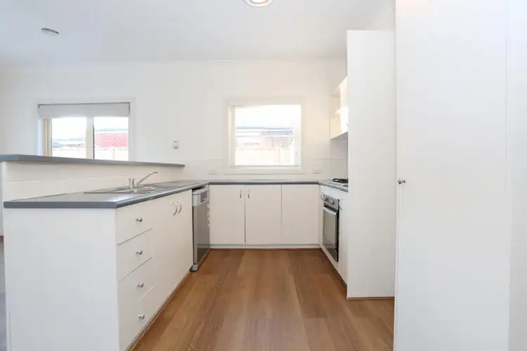4 Lalor Court, Caroline Springs VIC 3023