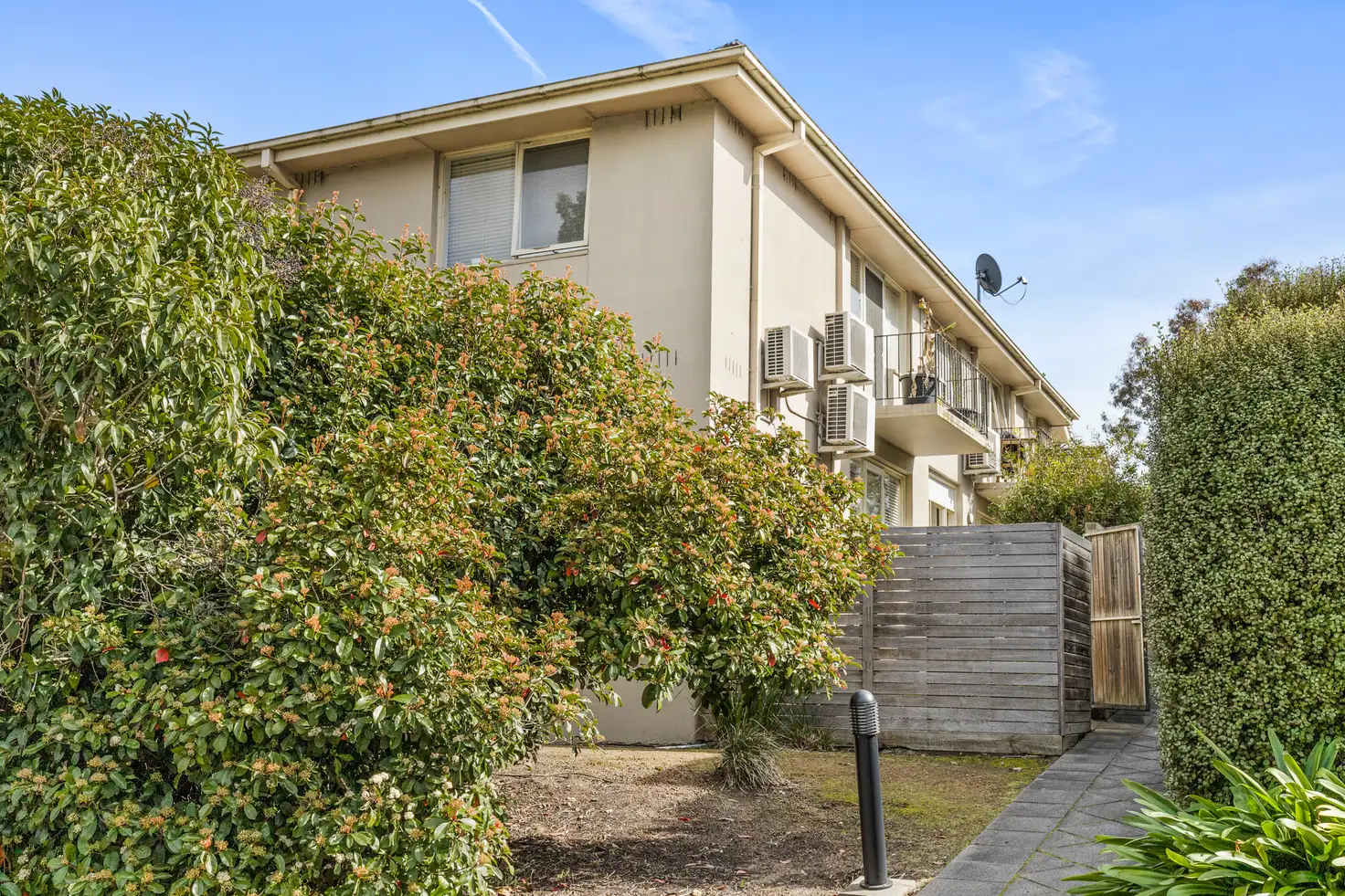 Main view of Homely unit listing, 2/3 Vine Street, Heidelberg VIC 3084