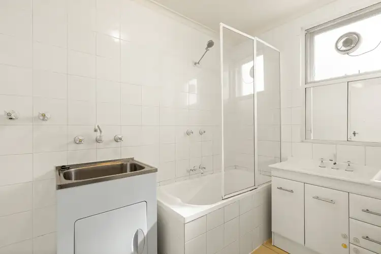 Fifth view of Homely unit listing, 2/3 Vine Street, Heidelberg VIC 3084