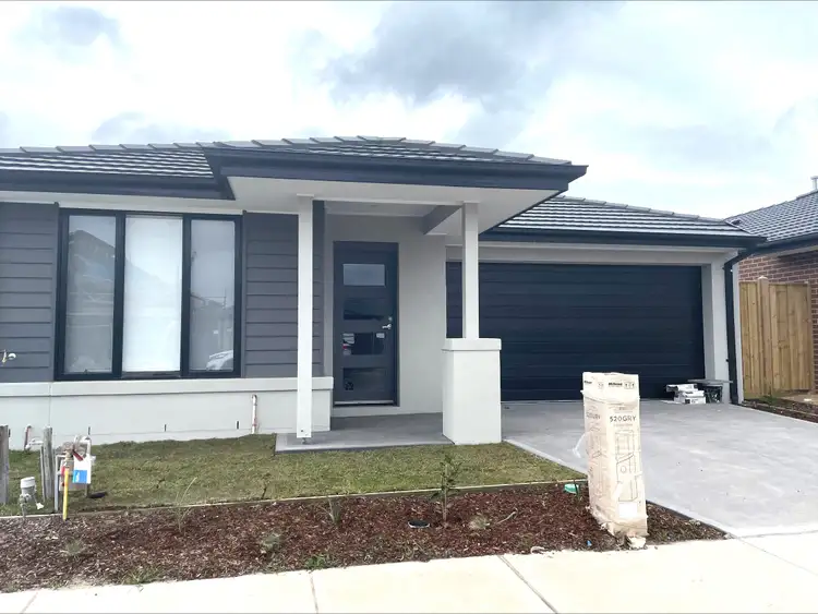 14 Borage Street, Mickleham VIC 3064