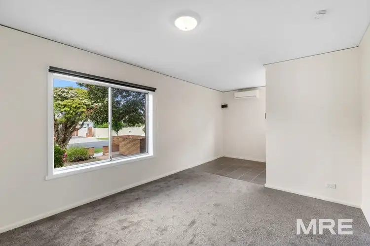 2/8 Anzac Street, Carnegie VIC 3163