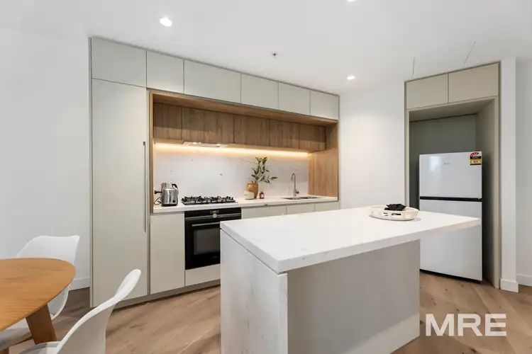 Third view of Homely apartment listing, 2101/648 Lonsdale Street, Melbourne VIC 3000