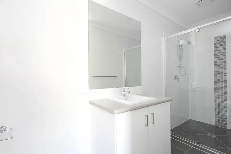 Fifth view of Homely semi-detached listing, 2/37 Joyce Street, Karalee QLD 4306