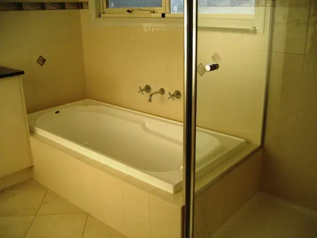 1/111 Coleman Parade, Glen Waverley VIC 3150