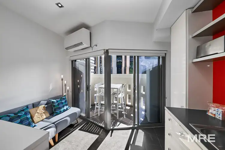 99 A'Beckett Street