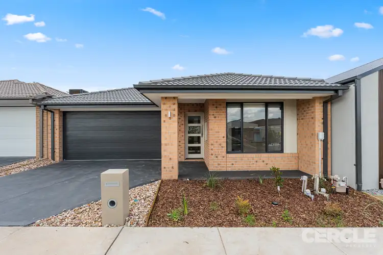 40 Burrawang Loop