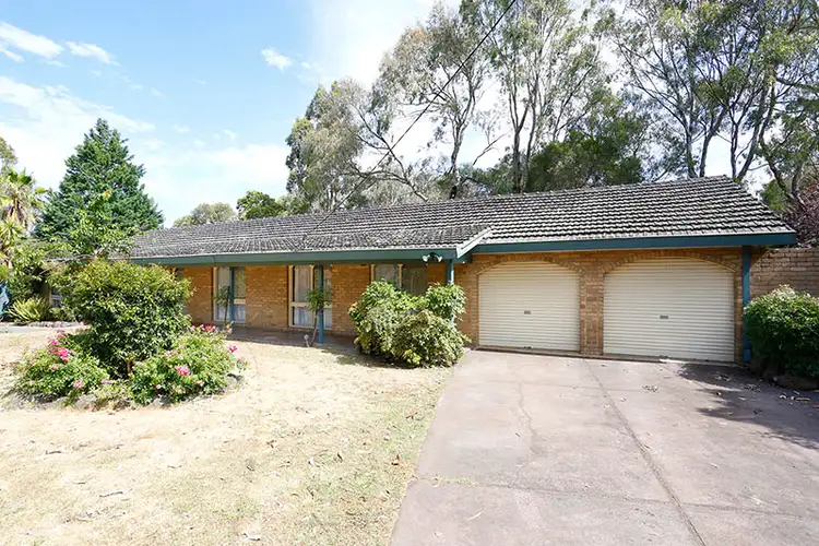 Fifth view of Homely house listing, 4 Willowbank Court, Glen Waverley VIC 3150