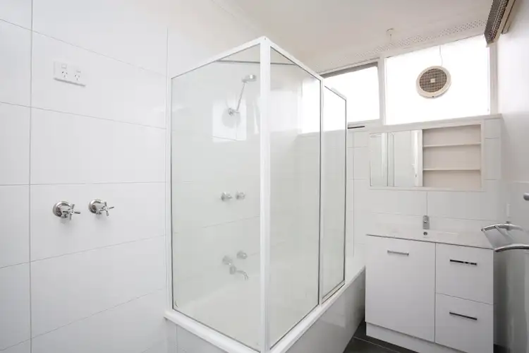 Third view of Homely apartment listing, 09/34 Auburn Rd, Hawthorn VIC 3122