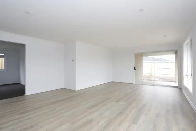Second view of Homely house listing, 15 Beatrix Circuit, Officer VIC 3809