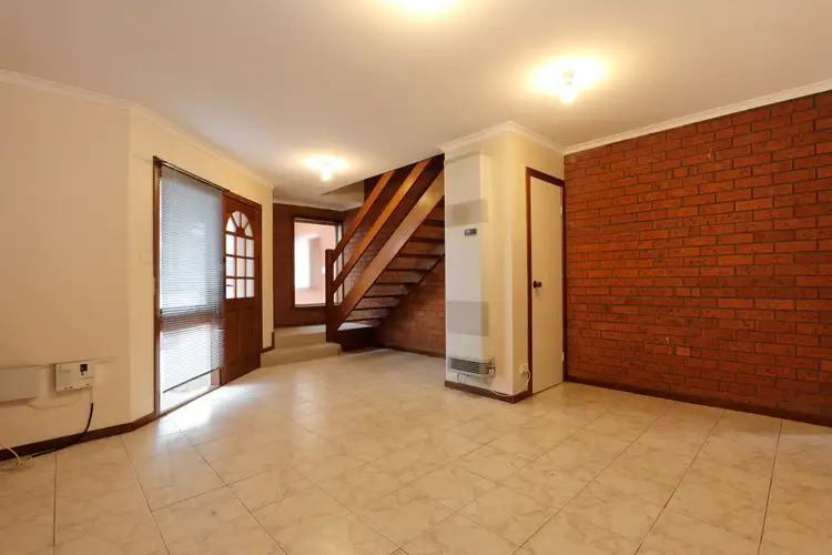 2/17 Passfield Street, Brunswick West VIC 3055