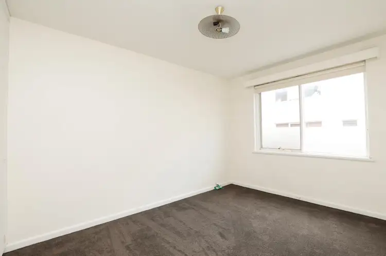 Third view of Homely apartment listing, 02/19 Elphin Grove, Hawthorn VIC 3122
