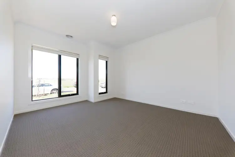 Fourth view of Homely house listing, 5 Hambling Court, Truganina VIC 3029