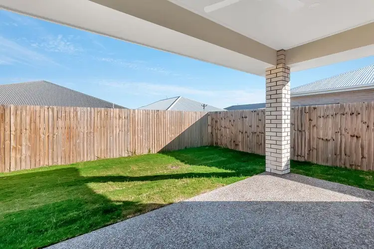 6 Mackellar Way, Walloon QLD 4306