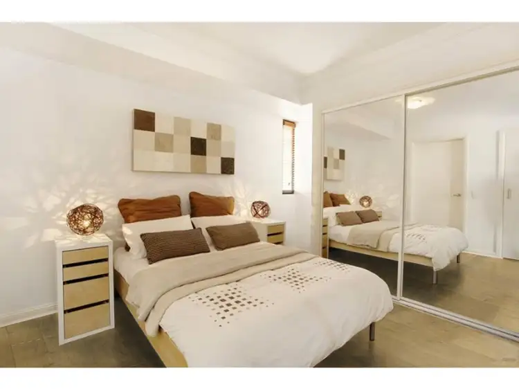 208/69-71 Stead Street, South Melbourne VIC 3205