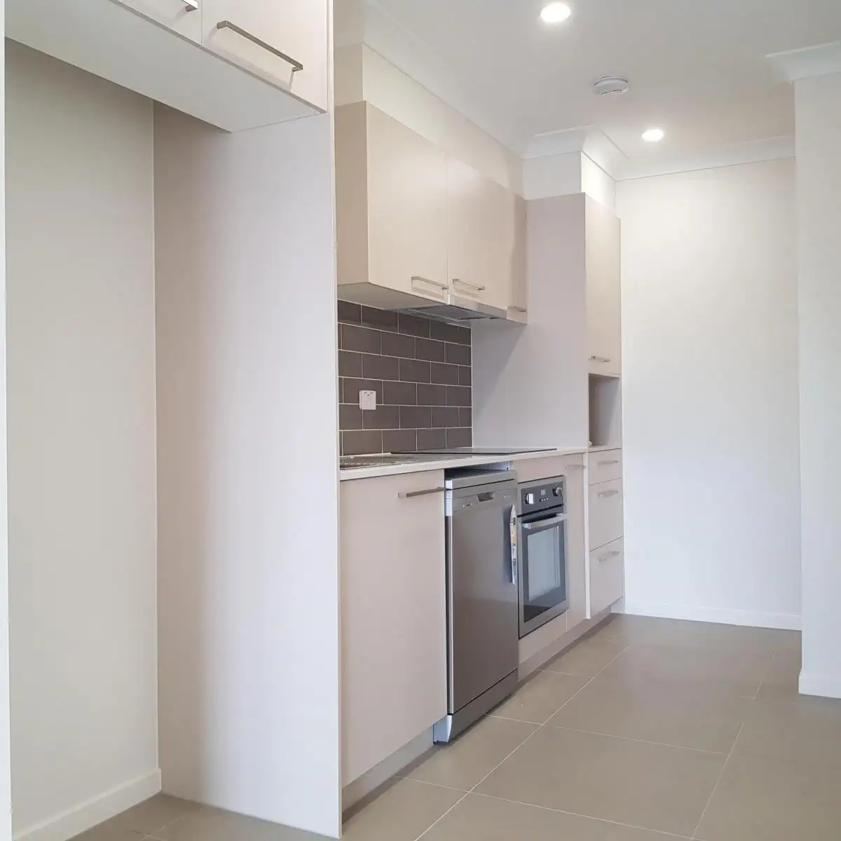 Main view of Homely semi-detached listing, 2/6 Therese Circuit, Augustine Heights QLD 4300