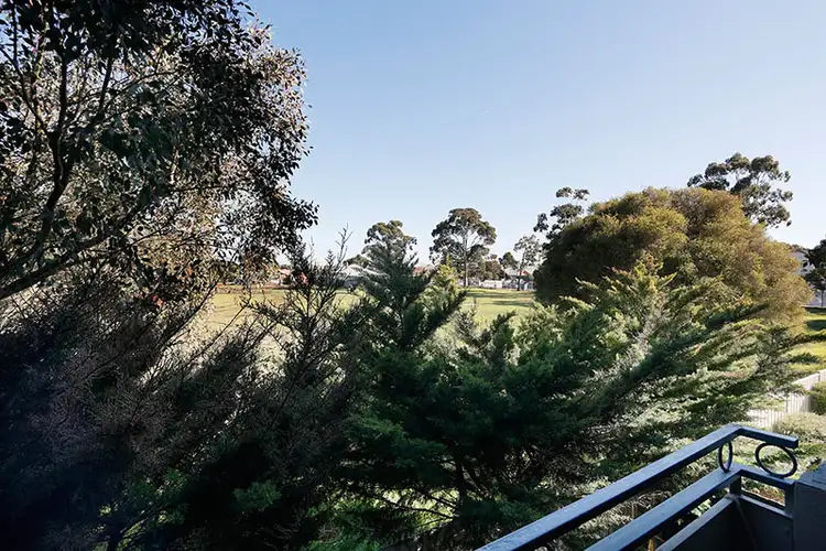 6/7 Pengelly Court, Sunshine VIC 3020