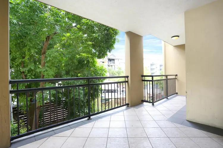 8/327 Boundary Street, Spring Hill QLD 4000