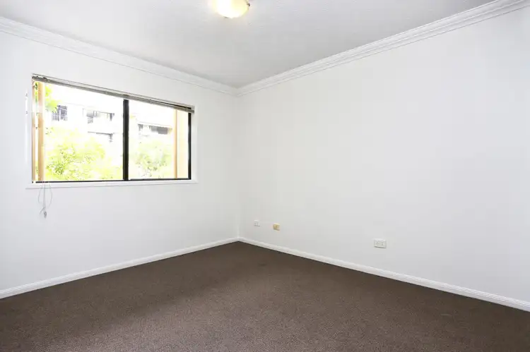 Third view of Homely unit listing, 8/327 Boundary Street, Spring Hill QLD 4000