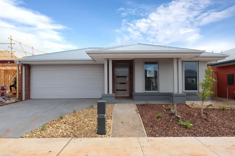 Main view of Homely house listing, 8 Baron Road, Thornhill Park VIC 3335