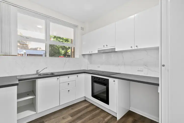 Main view of Homely unit listing, 5/3 Ocean Street, Bondi NSW 2026