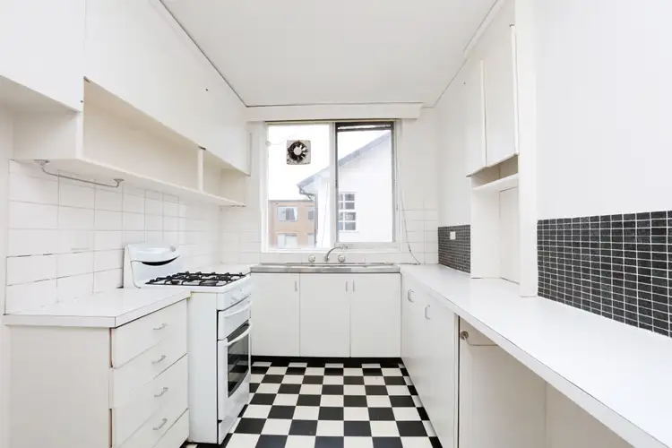 Third view of Homely apartment listing, 4/494A Glenferrie Road, Hawthorn VIC 3122