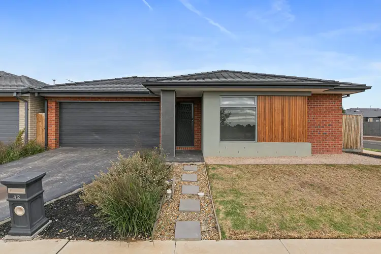 42 Claudia Crescent, Kurunjang VIC 3337