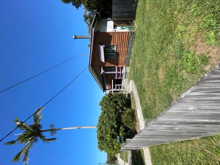 7 Redbank Road, Redcliffe QLD 4020