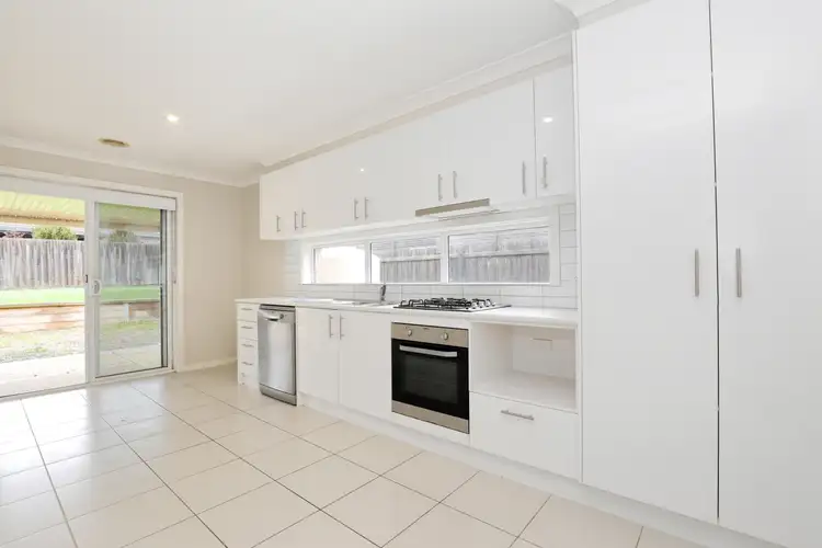 Fifth view of Homely house listing, 10 Rose Court, Kilmore VIC 3764