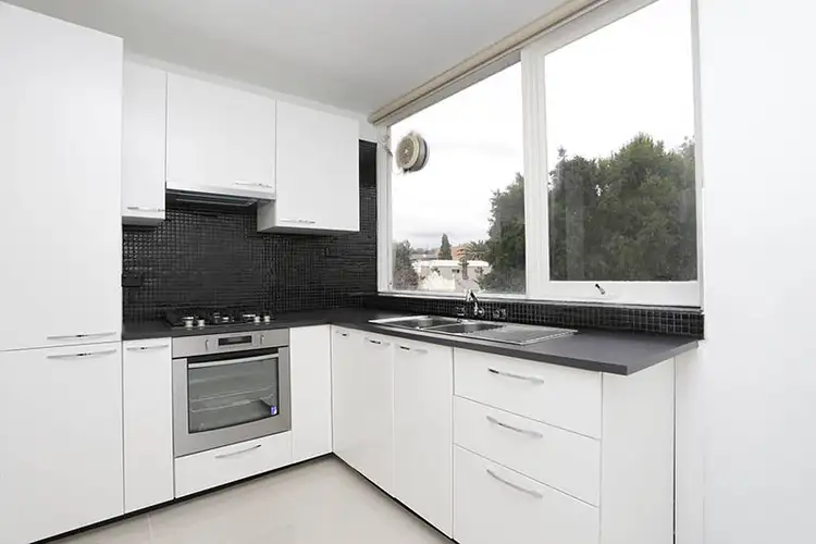 6/29 May Road, Toorak VIC 3142