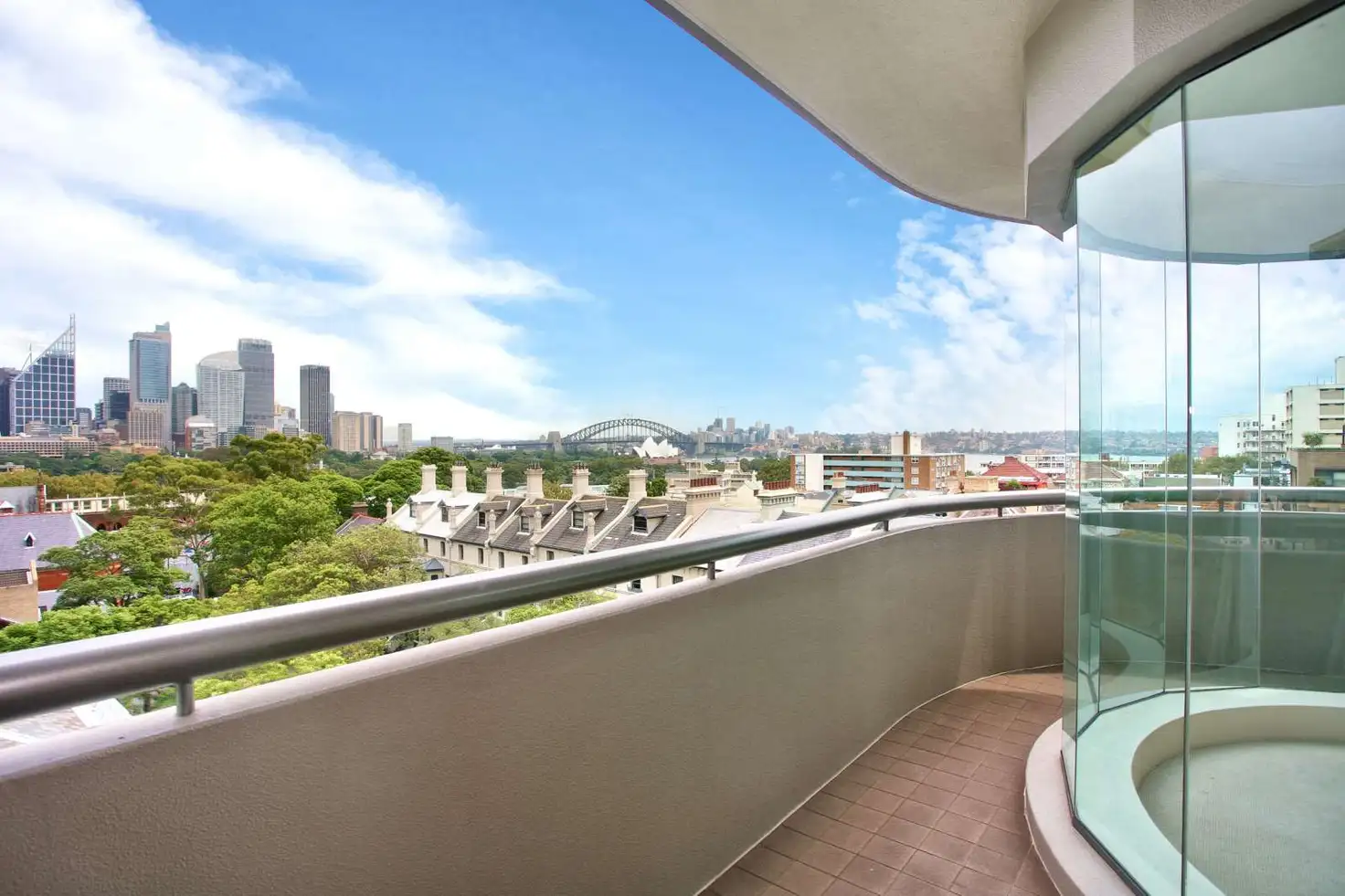 Main view of Homely apartment listing, 402/7 Rockwall Crescent, Potts Point NSW 2011