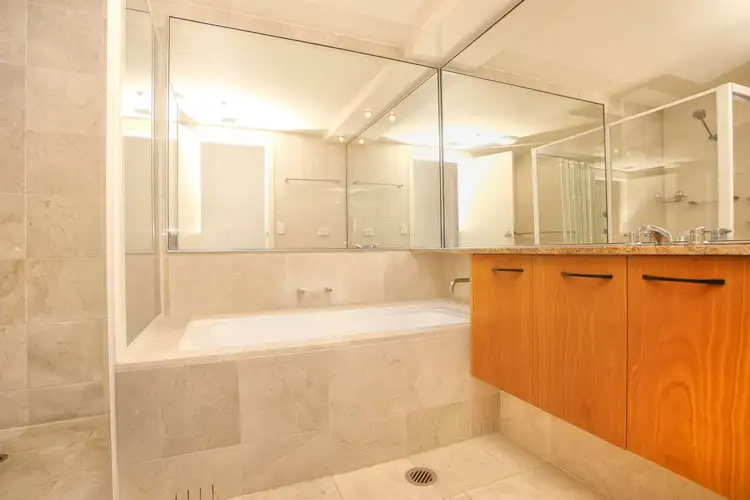 Third view of Homely apartment listing, 402/7 Rockwall Crescent, Potts Point NSW 2011