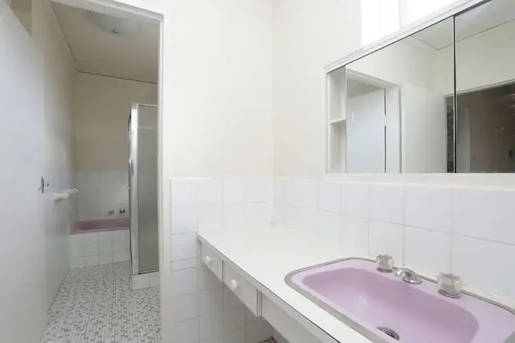 Fifth view of Homely apartment listing, 7/6 Beach Avenue, Elwood VIC 3184